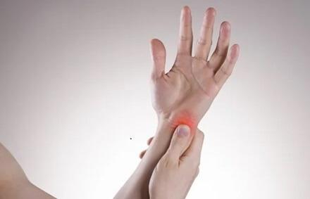 Ulnar Styloid Fracture: Causes, symptoms, diagnosis and treatment of a broken ulnar styloid