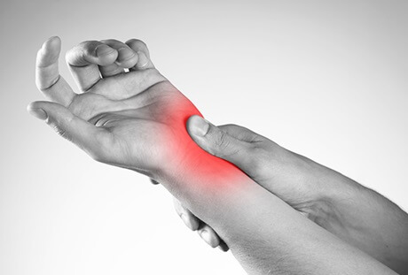 Ulnar Wrist Pain: Causes, symptoms and treatment for inner wrist pain (pinky side)